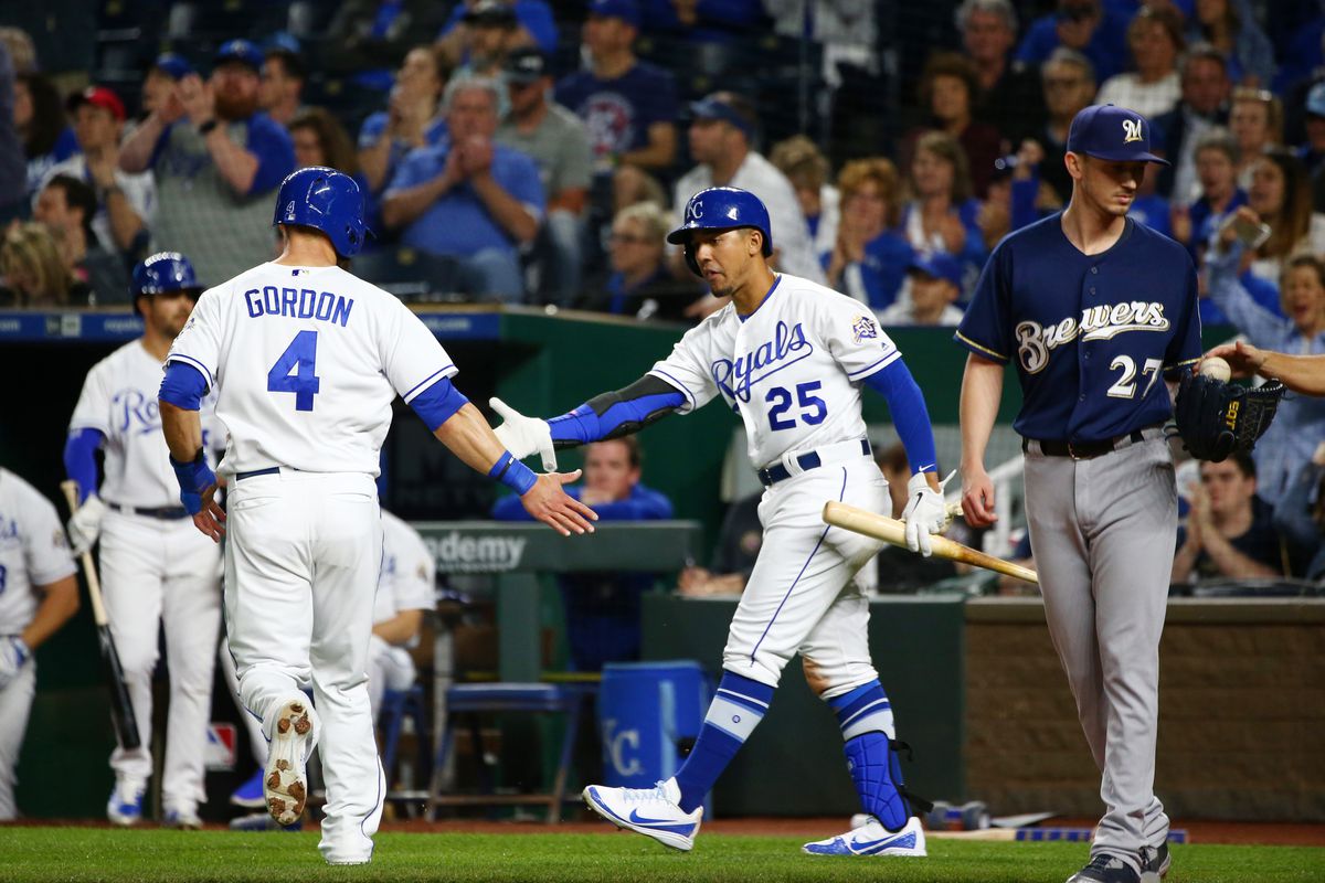 Brewers Beat Royals On Turang's Game-Winning Bunt Brewers Beat Royals On Turang's Game-Winning Bunt
