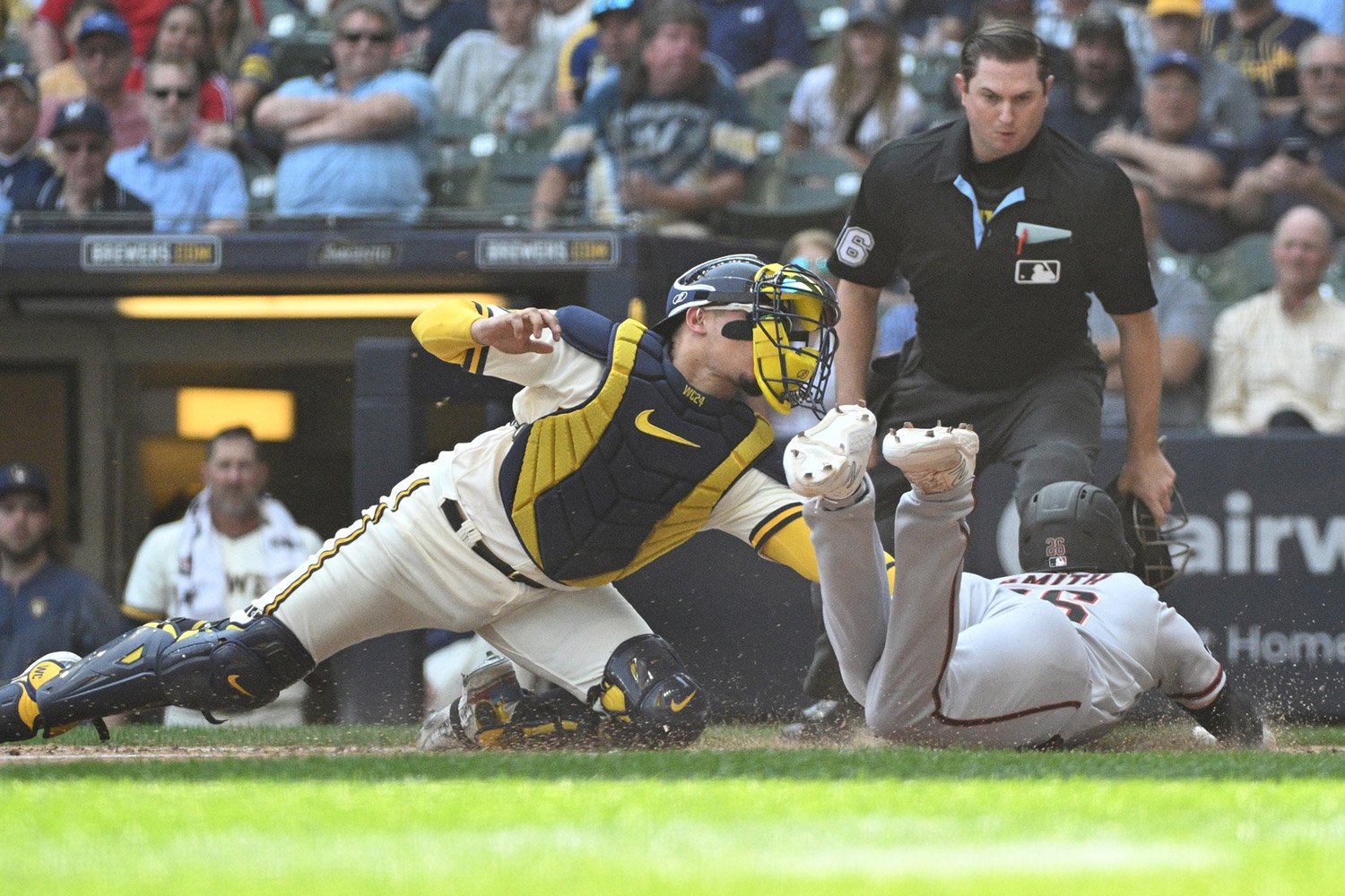 Diamondbacks Complete Ninth Inning Comeback, Defeat Brewers Diamondbacks Complete Ninth Inning Comeback, Defeat Brewers