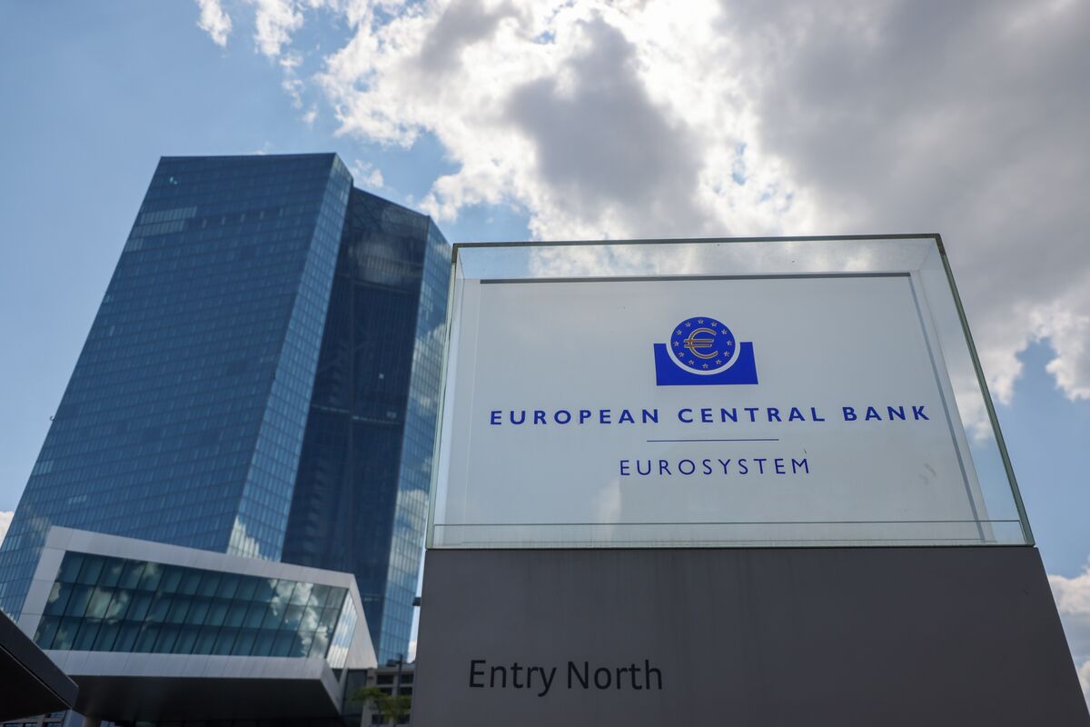 ECB Rate Cuts On The Horizon: Simkus Highlights Trade War's Economic Strain ECB Rate Cuts On The Horizon: Simkus Highlights Trade War's Economic Strain