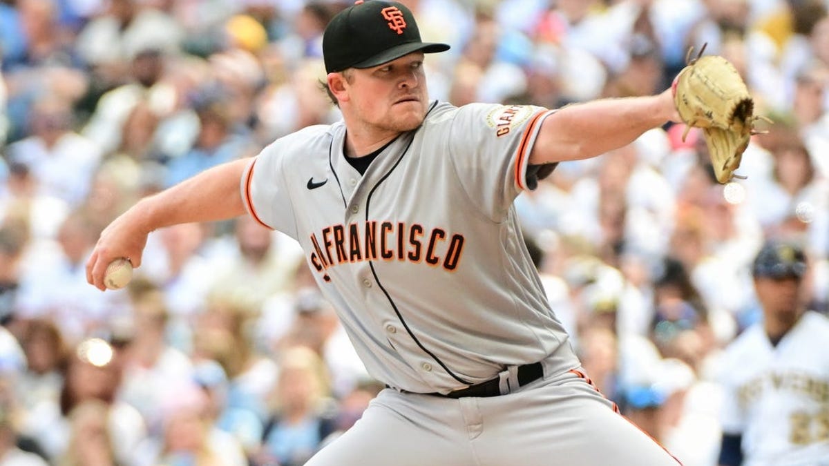 Giants Beat Brewers: Flores And Lee's Impact On The Game Giants Beat Brewers: Flores And Lee's Impact On The Game