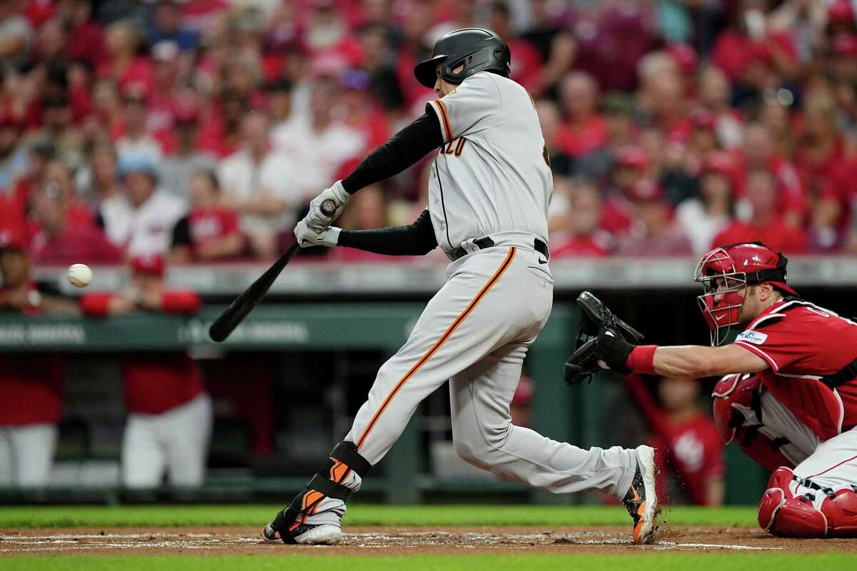Giants Win: Flores And Lee Lead The Charge Against Brewers Giants Win: Flores And Lee Lead The Charge Against Brewers