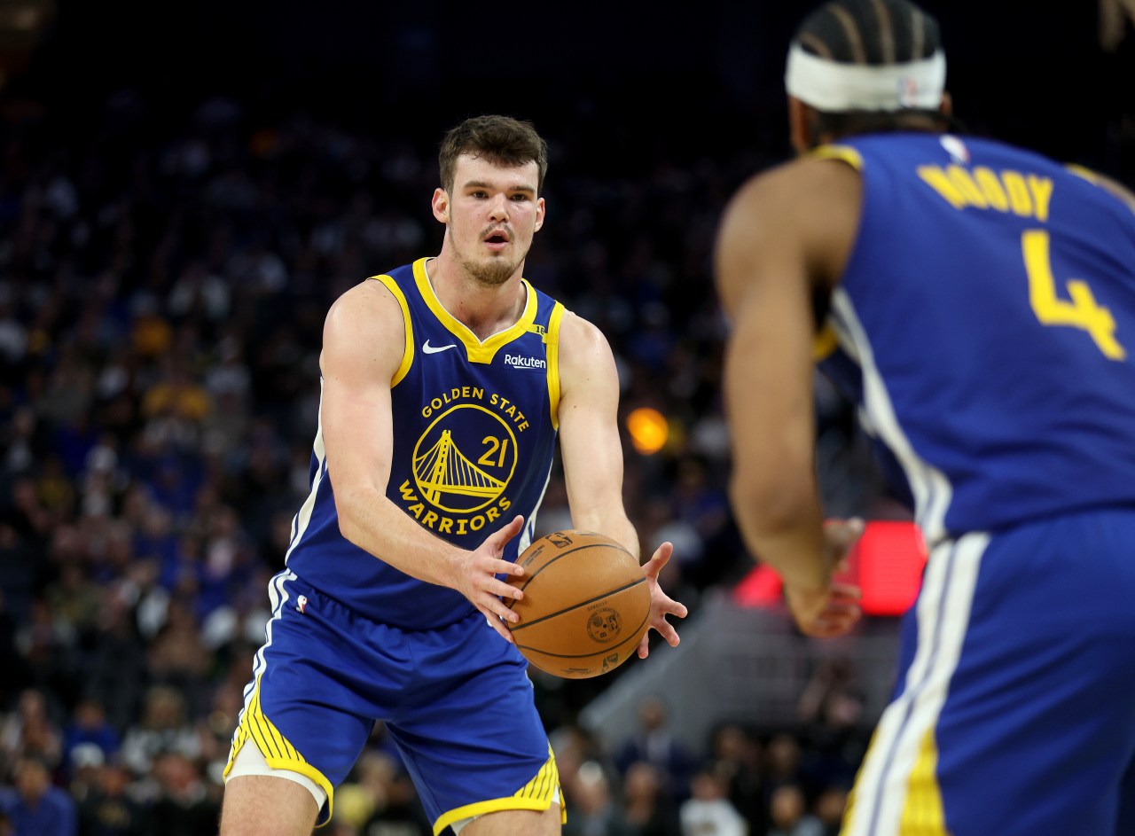 Key Bench Contributions From Hield And Payton Lift Warriors Over Blazers Key Bench Contributions From Hield And Payton Lift Warriors Over Blazers