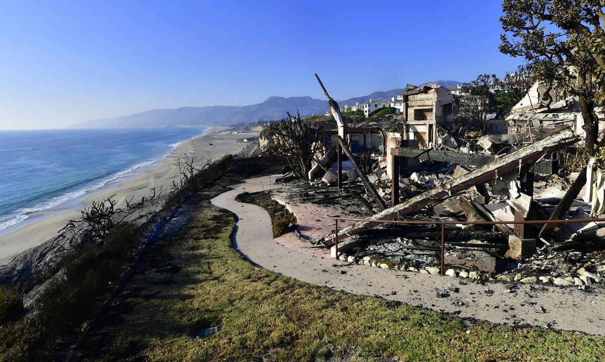Los Angeles Palisades Fire: A List Of Celebrities Who Lost Their Properties Los Angeles Palisades Fire: A List Of Celebrities Who Lost Their Properties