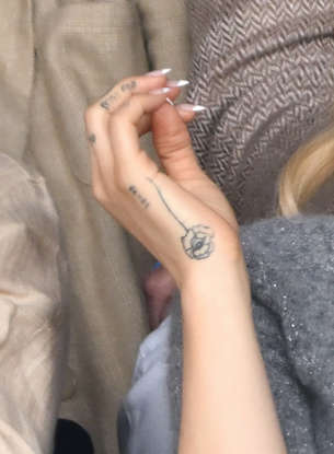 New Hair, New Tattoos: Ariana Grande's Transformation And The Role Of Professional Help New Hair, New Tattoos: Ariana Grande's Transformation And The Role Of Professional Help