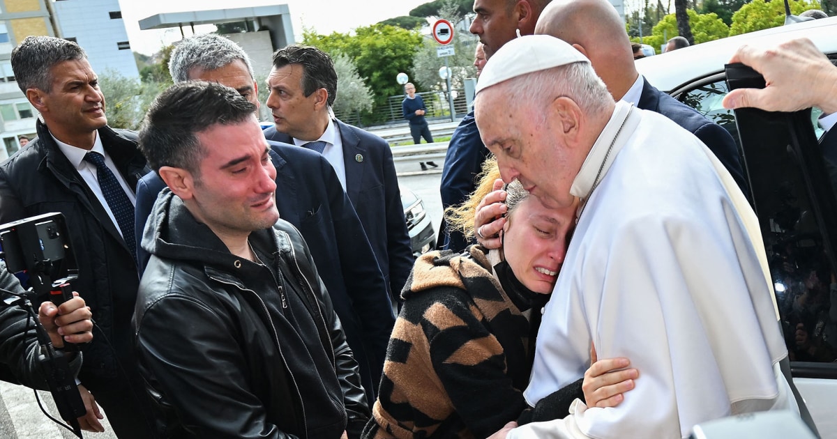 Pope Francis Passes Away At Age 88 Following Pneumonia Battle Pope Francis Passes Away At Age 88 Following Pneumonia Battle