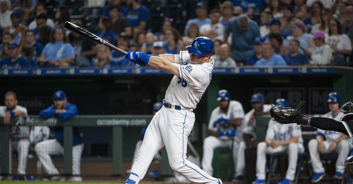 Turang's Bunt Delivers Walk-Off Win For Brewers Over Royals Turang's Bunt Delivers Walk-Off Win For Brewers Over Royals